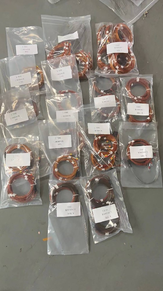 关于高温情形（如凌驾 1000℃）的丈量，，，，热电偶的抗氧化性和热稳固性是怎样包管的？？？？？？